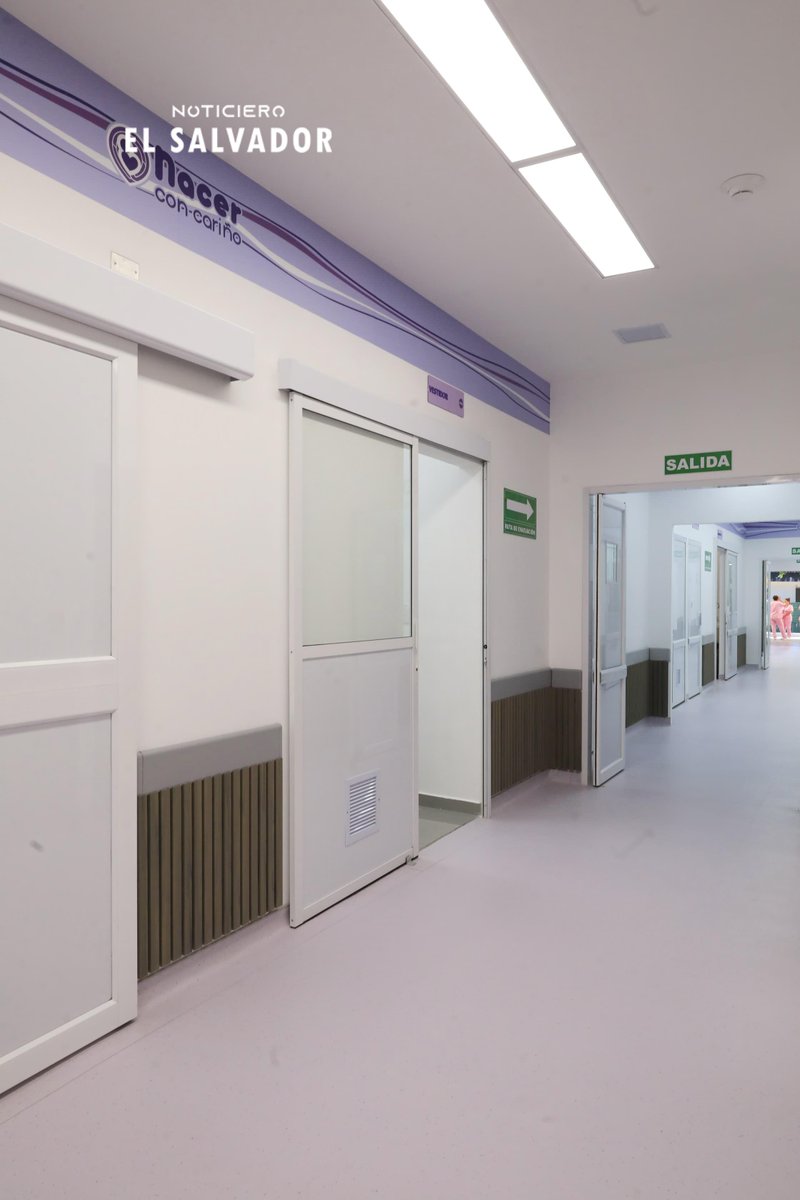 NoticieroSLV's tweet photo. El nuevo “Mini Nido” cuenta con habitaciones privadas, salas de trabajo de parto y recuperación, quirófano, áreas de evaluación obstétrica, islas neonatales y equipamiento de última generación, con capacidad para atender hasta seis partos diarios y más de 2,000 nacimientos al año, fortaleciendo la red hospitalaria que impulsa el Ministerio de @SaludSV.

Este espacio forma parte del modelo de atención del Centro de Maternidad Nacer con Cariño, “El Nido”, que ha iniciado recientemente su construcción, consolidando la atención integral para madres y recién nacidos en el país.