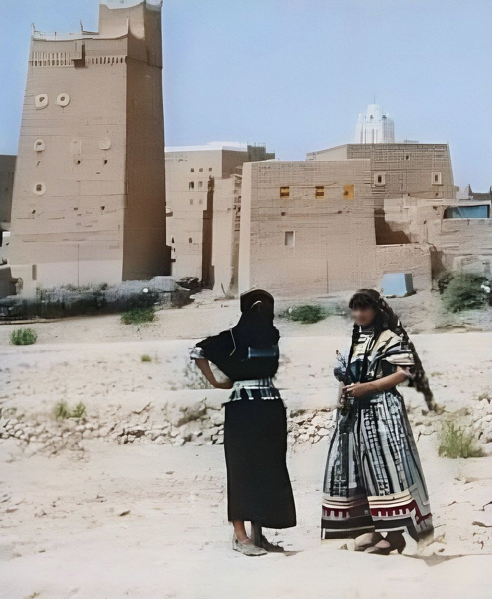 يَــ | 📍 tweet media