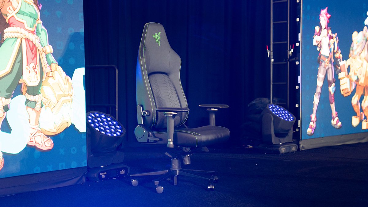 R Λ Z Ξ R tweet media