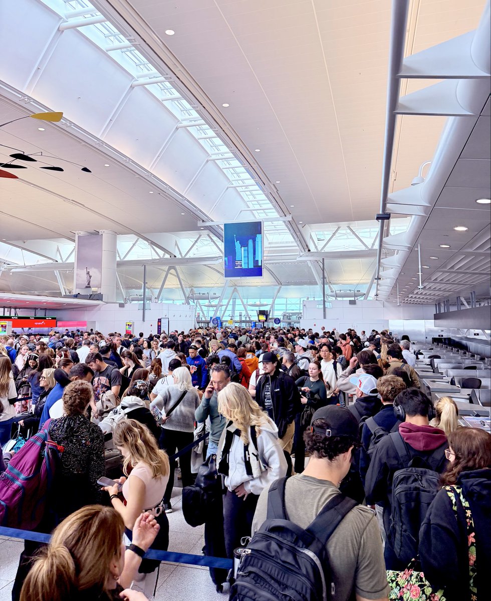 Mathieu Blue tweet media