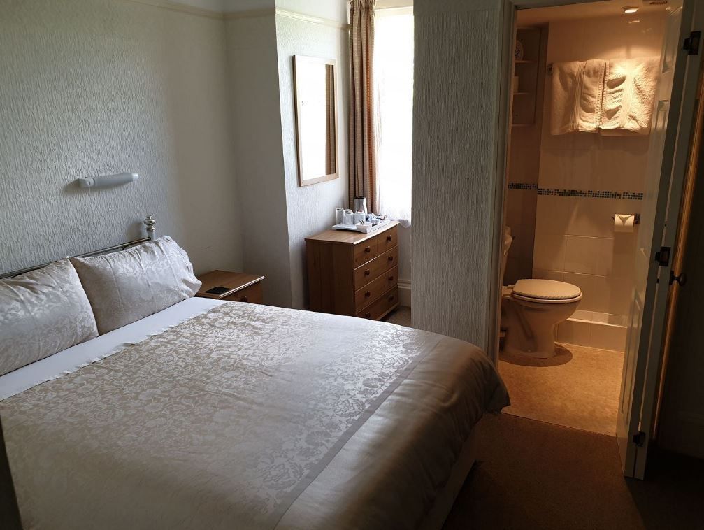 WeAcceptPets's tweet image. 🛏️ The Wycliffe Guest House 🛏️

The rooms at The Wycliffe Guest House are well appointed and provide a comfortable setting for a relaxing break away.

Accepts 🐶 🐈
weacceptpets.co.uk/Kent/7482

#WycliffeGuestHouse #Folkestone #KentStay #VictorianGuestHouse #SeasideEscape @wycliffegh