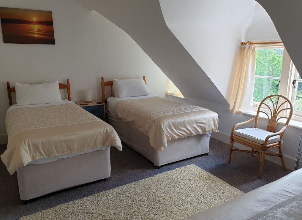 WeAcceptPets's tweet image. 🛏️ The Wycliffe Guest House 🛏️

The rooms at The Wycliffe Guest House are well appointed and provide a comfortable setting for a relaxing break away.

Accepts 🐶 🐈
weacceptpets.co.uk/Kent/7482

#WycliffeGuestHouse #Folkestone #KentStay #VictorianGuestHouse #SeasideEscape @wycliffegh