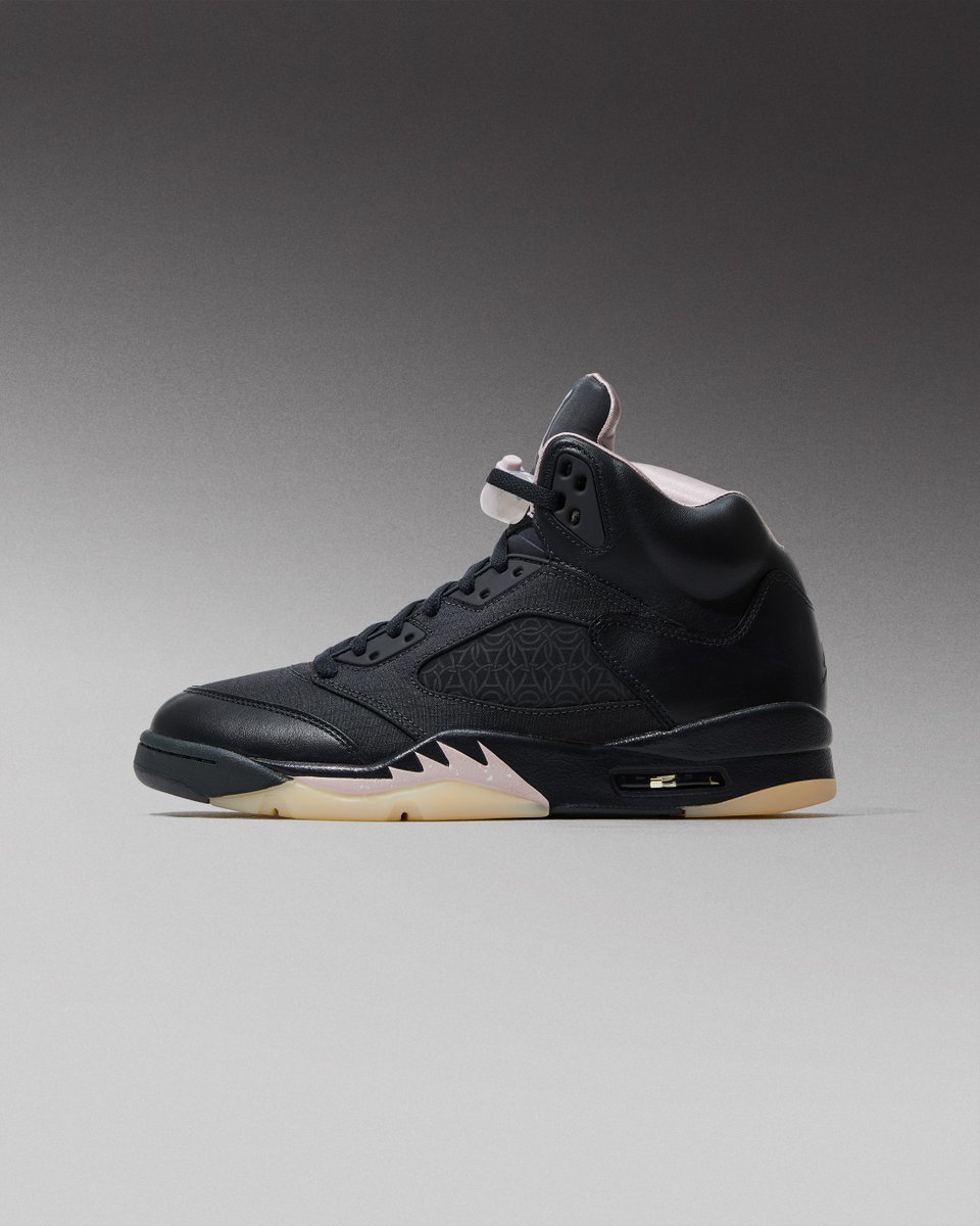 Flight Club tweet media