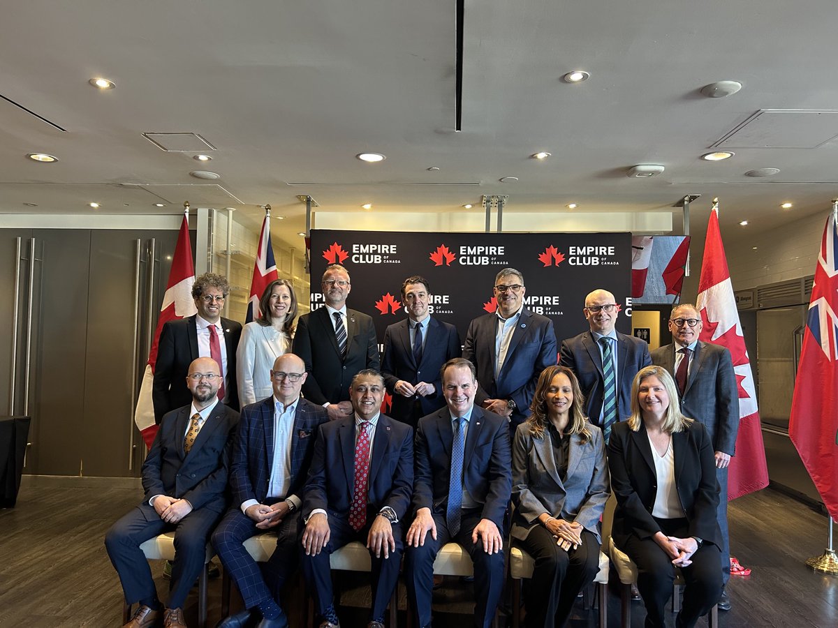 Steven MacKinnon tweet media