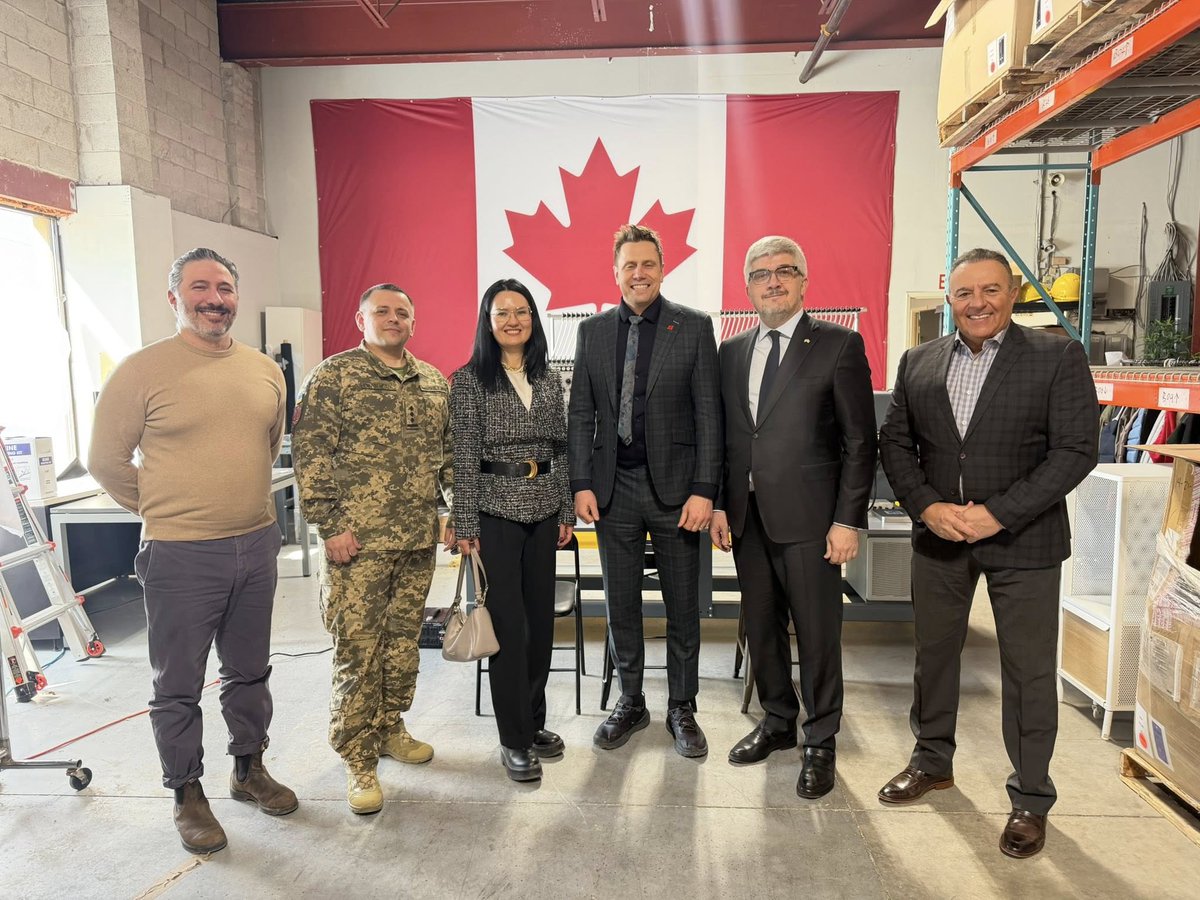 UKRinCAN's tweet photo. Ambassador of Ukraine to Canada, @a_plakhotniuk:

While in Toronto, I was pleased to stop by @WuxlyMovement and learn more about their impressive work.

Wuxly’s contribution in supplying female combat uniforms to Ukraine is a powerful example of how Canadian companies are supporting Ukraine in meaningful and practical ways.

My sincere thanks to CEO James Yurichuk and his fantastic team for their commitment and steadfast support of Ukraine during this most challenging time. Partnerships like these truly make a difference.