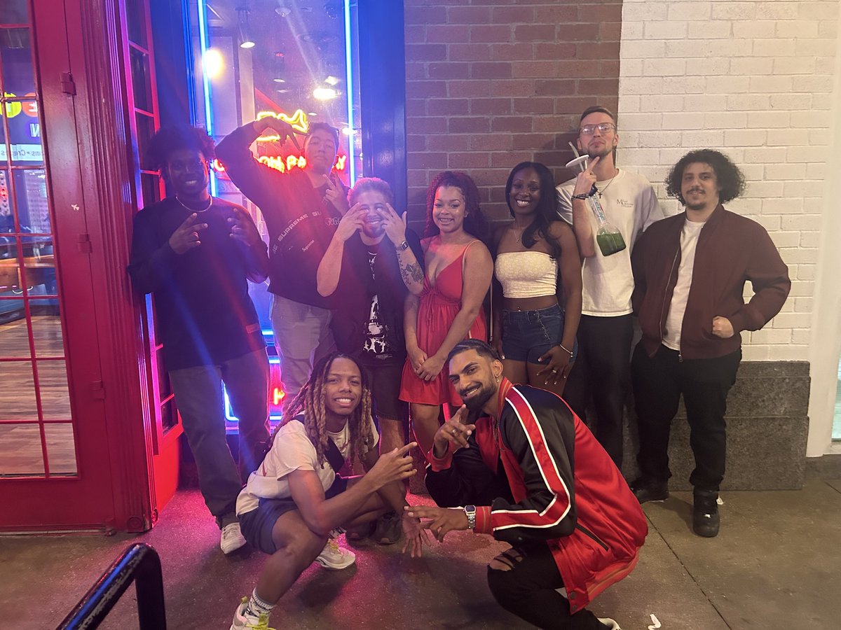 Solo BLM✊🏾🖤 tweet media