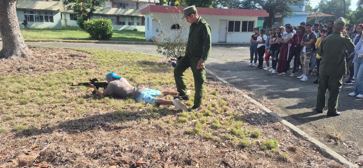 Bastión Estudiantil Universitario de la <a href="/ucmg_feu/">FEU-UCMG</a> fortalece la preparación para la defensa en la <a href="/UCM152098/">UCM</a>