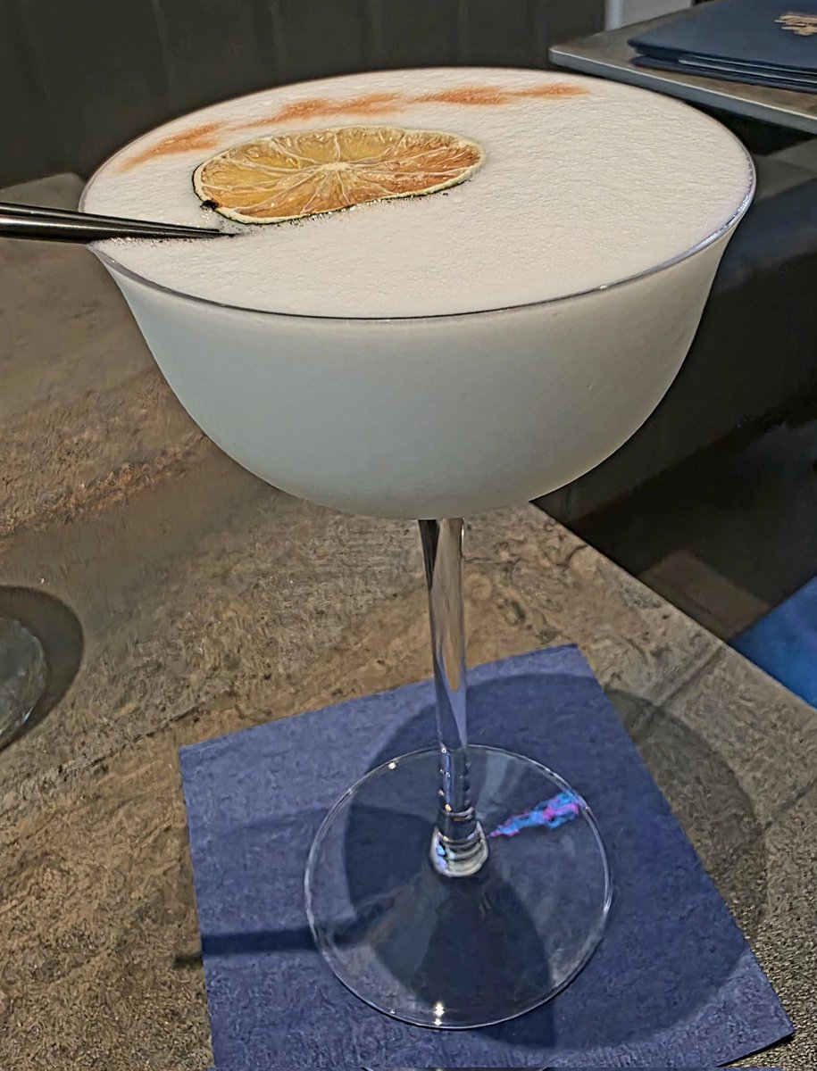 CelaLuzy's tweet photo. El pisco sour muy delicioso ,pero el chuflay con singani tarijeño no tiene comparación!!! #Bolivia #Chuflay
Salud 🥂por el triunfo de Bolivia 🇧🇴 sobre Suriname⚽️👏👏👏 https://t.co/MU0SHCUdPc