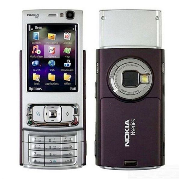 tdnt62's tweet photo. Je rend hommage au cameraman qui filme avec son N95 #marecu https://t.co/odjSU9rv3O