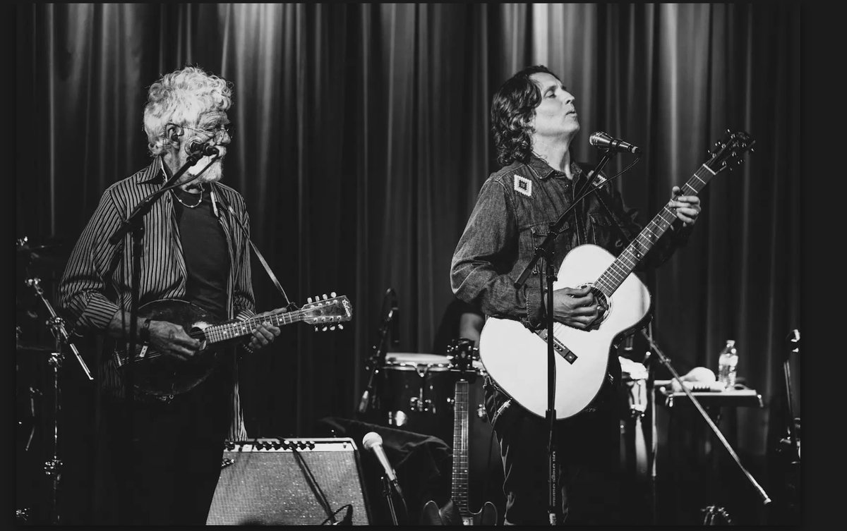 littlefeattweet's tweet photo. Fred Tackett &amp; Scott Sharrard have some cool things coming soon! Follow them on their socials below to get a first look when things are announced:
FB: Fred Tackett &amp; Scott Sharrard
IG: fredtackett.scottsharrard
X: @FredTScottS https://t.co/cAxT0mFaFY