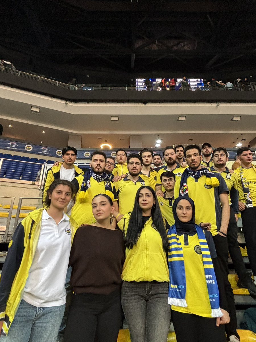 UFBErciyes's tweet photo. 1907 ÜNİFEB Erciyes Üniversitesi örgütlenmesi olarak Fenerbahçe Beko - Zalgiris karşılaşmasında takımımızı yalnız bırakmadık. https://t.co/2olxgrGAK4
