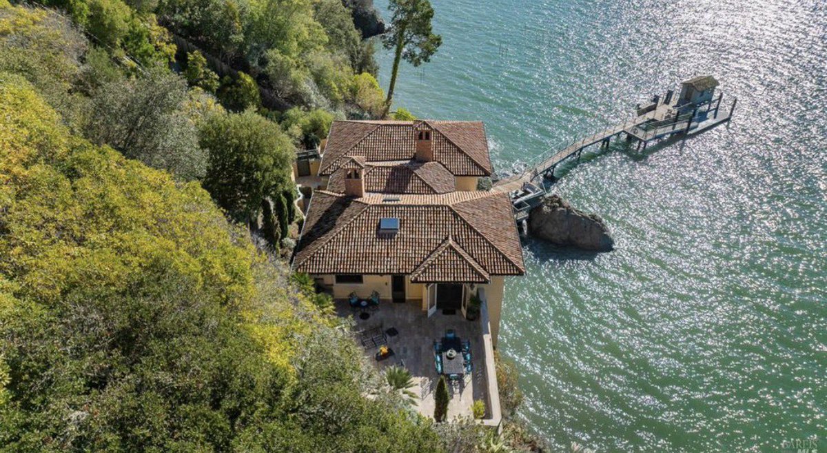 Golden Boy 👑🗡️ tweet media