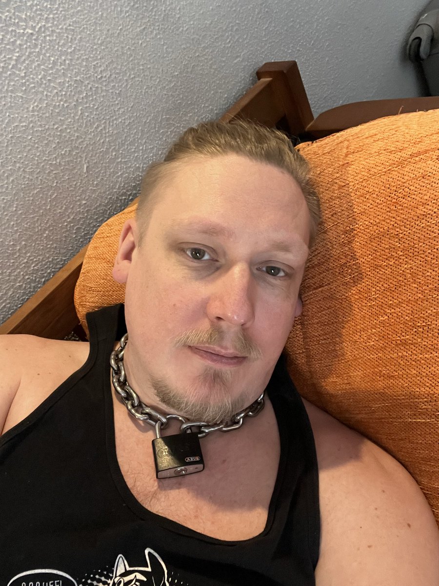 tkthepup's tweet photo. Relaxing getting ready for another night at Yumbo 😈🐷 https://t.co/NJpKpCKbkr