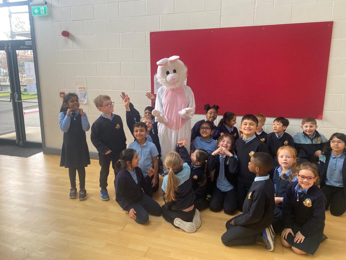 Holy Family Junior School tweet media