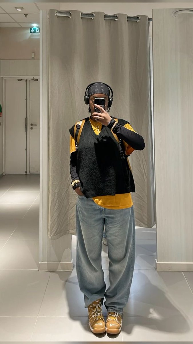 Pretty Sylvia 🌸 tweet media