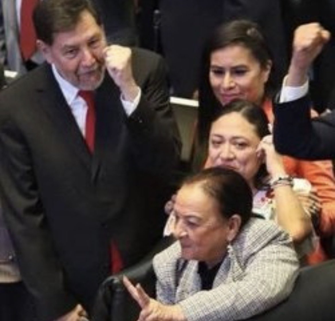 Enrique Muñoz tweet media