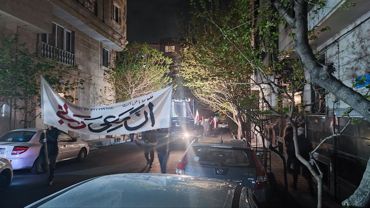 در برابر دشمن خیانتکار، تنها راه، مقاومت و ایستادگی است؛ مذاکره‌های آن‌ها نشان داده است که قابل اعتماد نیستند. #تا_پای_جان_برای_ایران