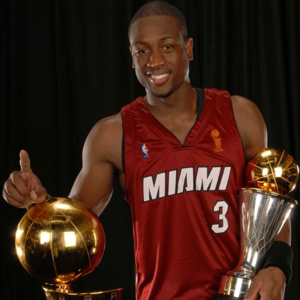 LakeShowYo tweet media