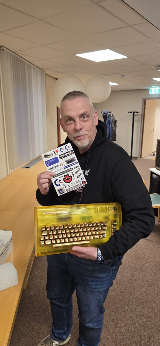 RetroBadgeman tweet media