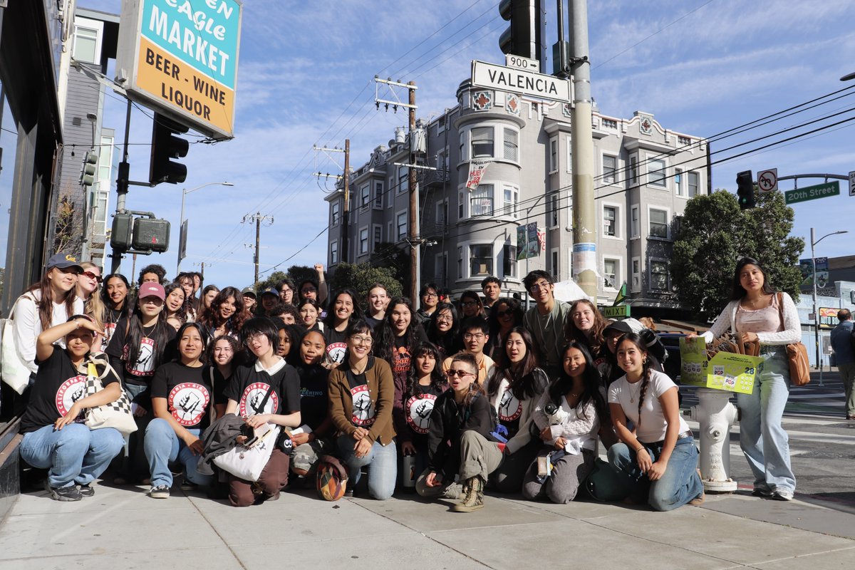 housingrightsSF's tweet photo. 50 UC Berkeley students canvasses the Mission to raise support for tenants on rent strike at 907 Valencia. Students gathered over 100 signatures from local businesses and put up over 75 signs in storefronts as an intro to labor and community organizing here in the Bay! 💪 https://t.co/6AqUg2D7N6