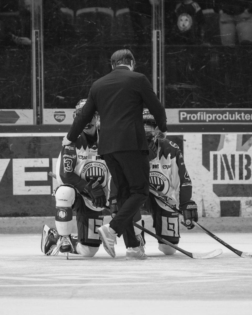 Svenska Spel Damhockeyligan tweet media