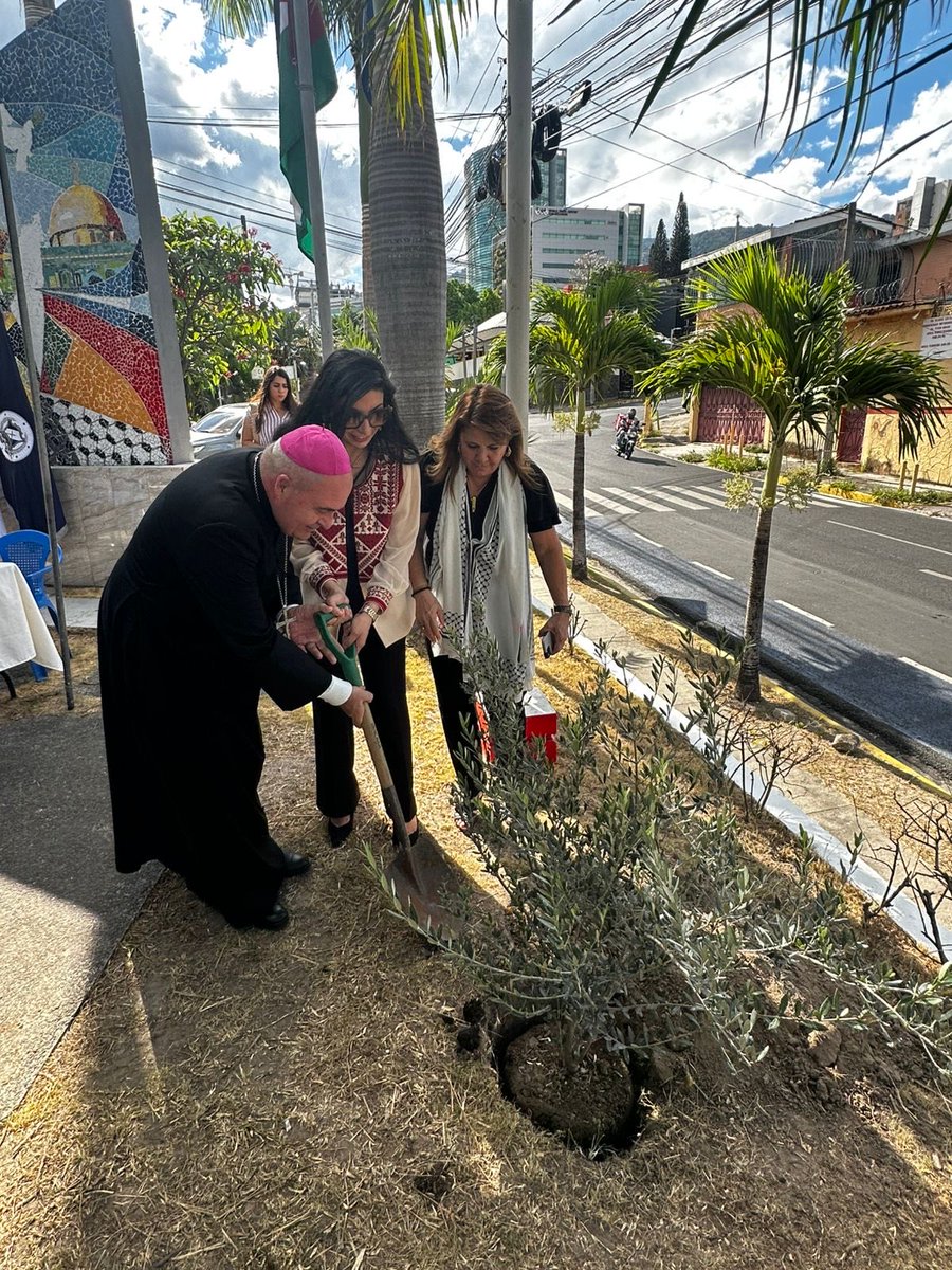 Embajada de Palestina en El Salvador tweet media
