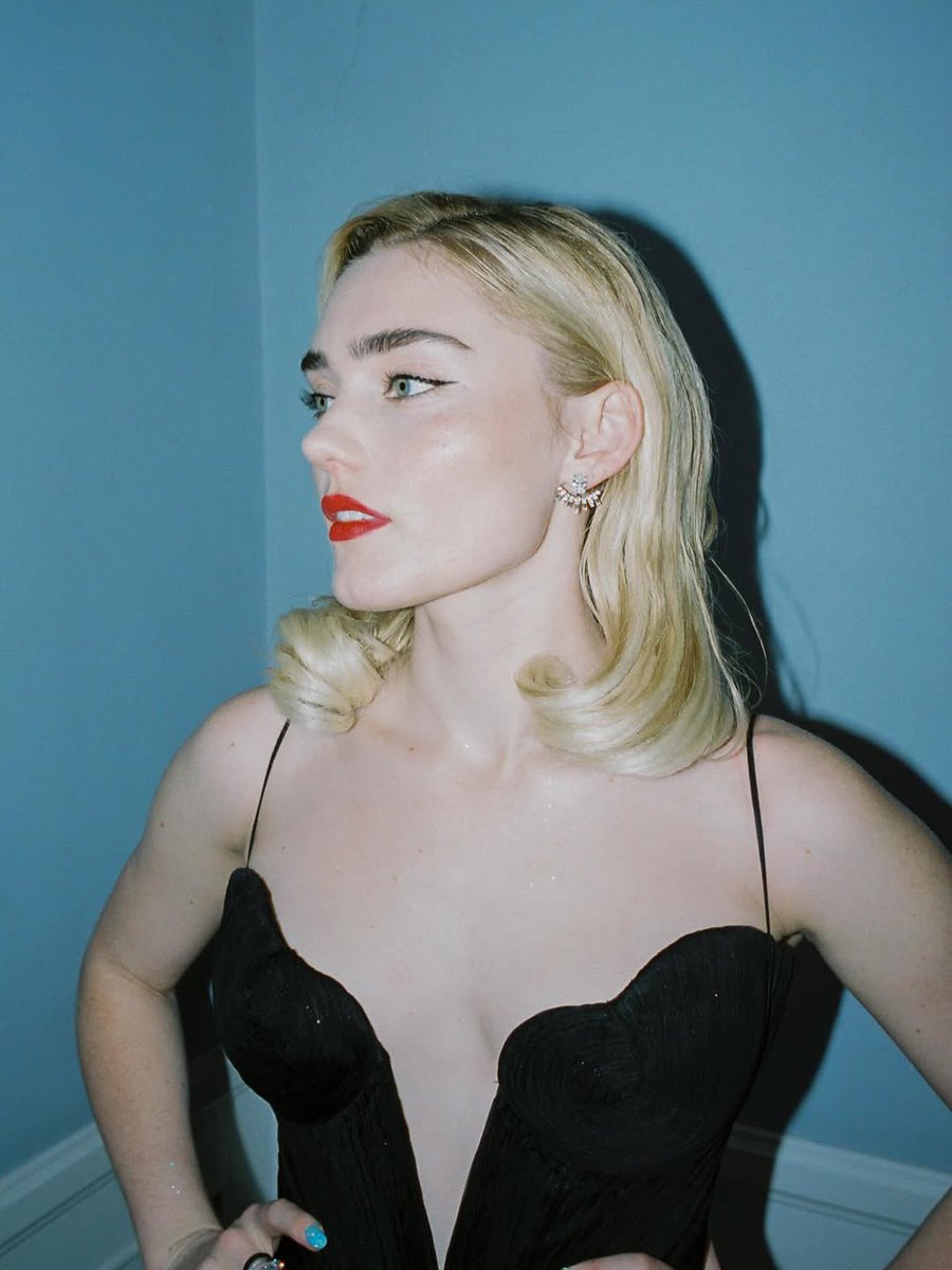 ImMegDonnelly's tweet photo. iheart radio awards last night ❤ thank u @iHeartRadio for the nomination !!!!!

team:
hair: Mika Fowler
makeup: Loren Canby
styling: Britt Mccamey asst Abbyd DePass 
photos: Mikaela Mertens https://t.co/qgBniti5p3