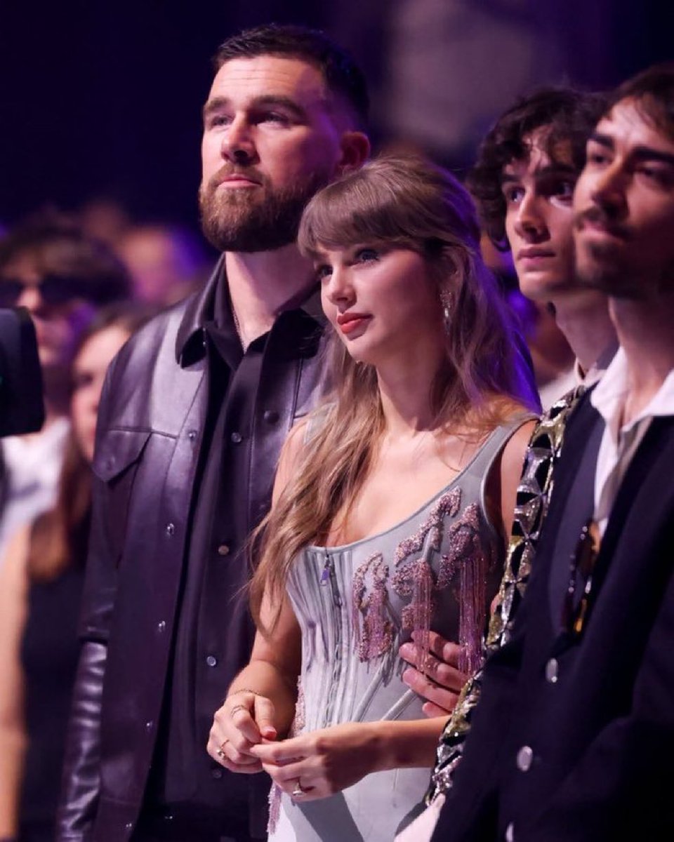 cherrysswift's tweet photo. love them 😭 https://t.co/jkyHaWzDyQ