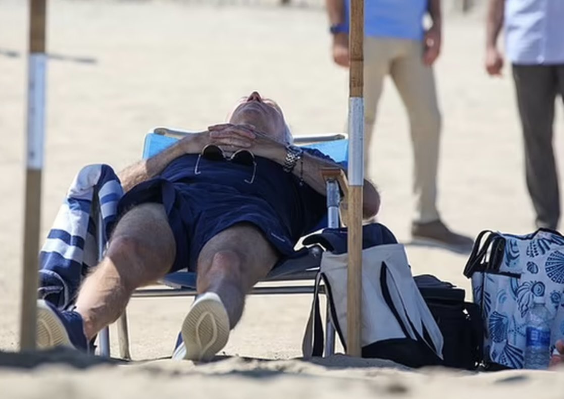 Ennio Red tweet media