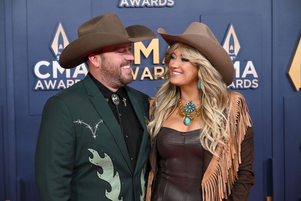 Country 104 tweet media