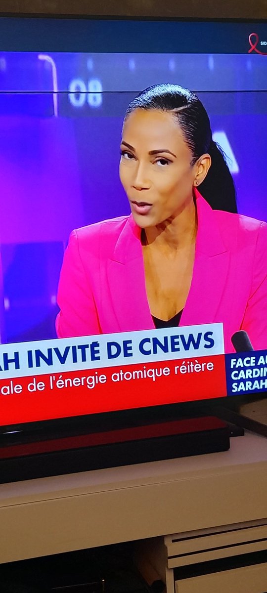 <a href="/CNEWS/">CNEWS</a> <a href="/Card_R_Sarah/">Cardinal R. Sarah</a> Très intéressante émission ! Bravo à CNEWS de mettre en avant les valeurs chrétiennes de la France.