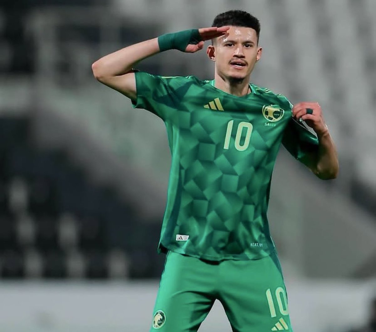 ستوديو الاهلي tweet media