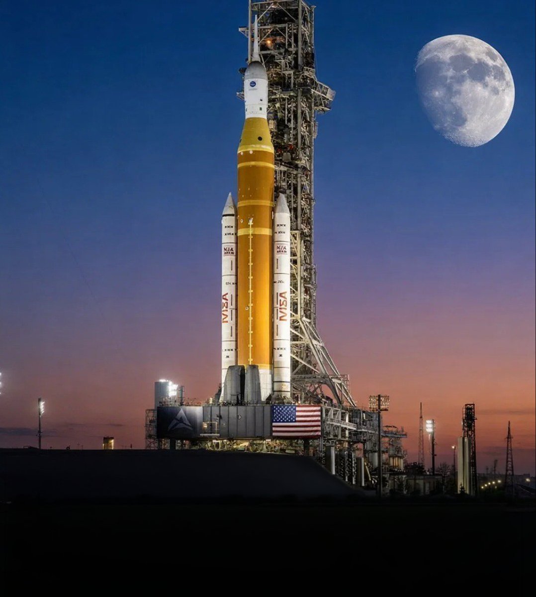 Curiosity tweet media