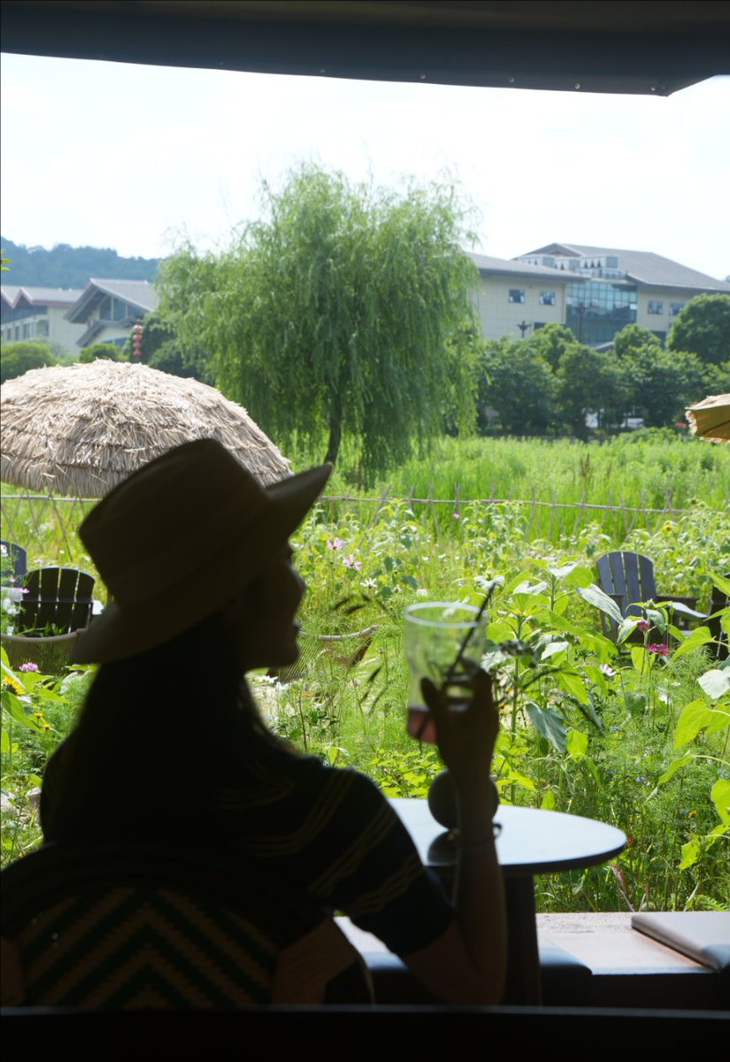 Ooviya A tweet media