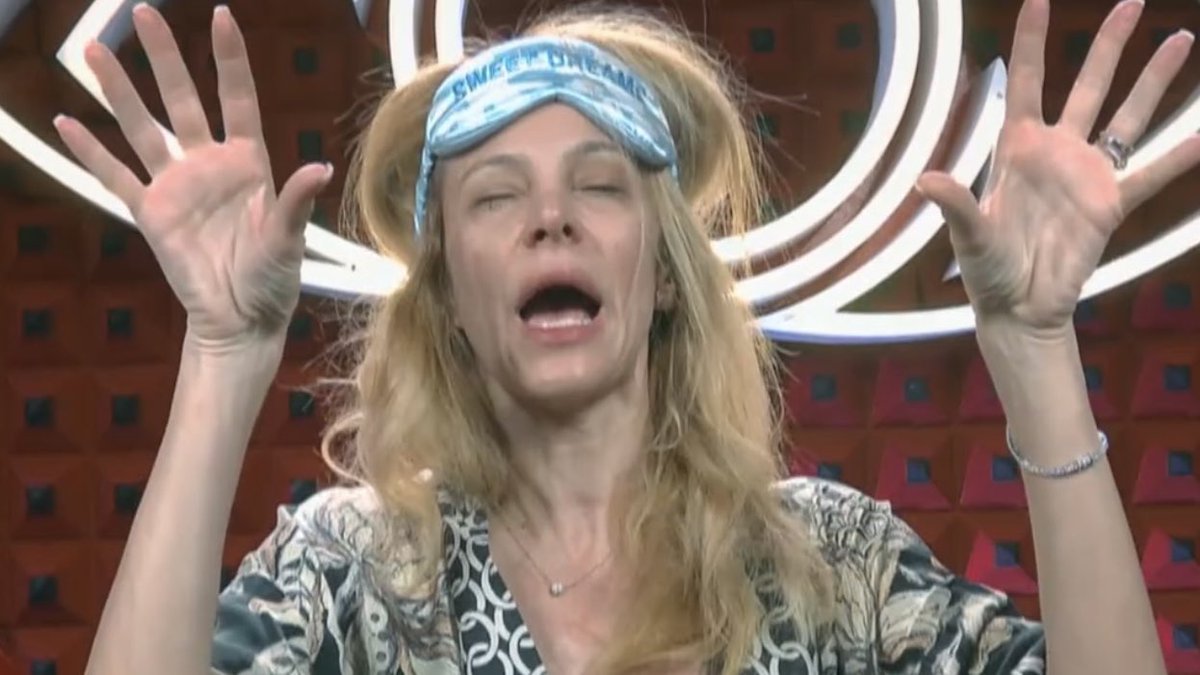 quando suona la sveglia la mattina :

#GFVIP