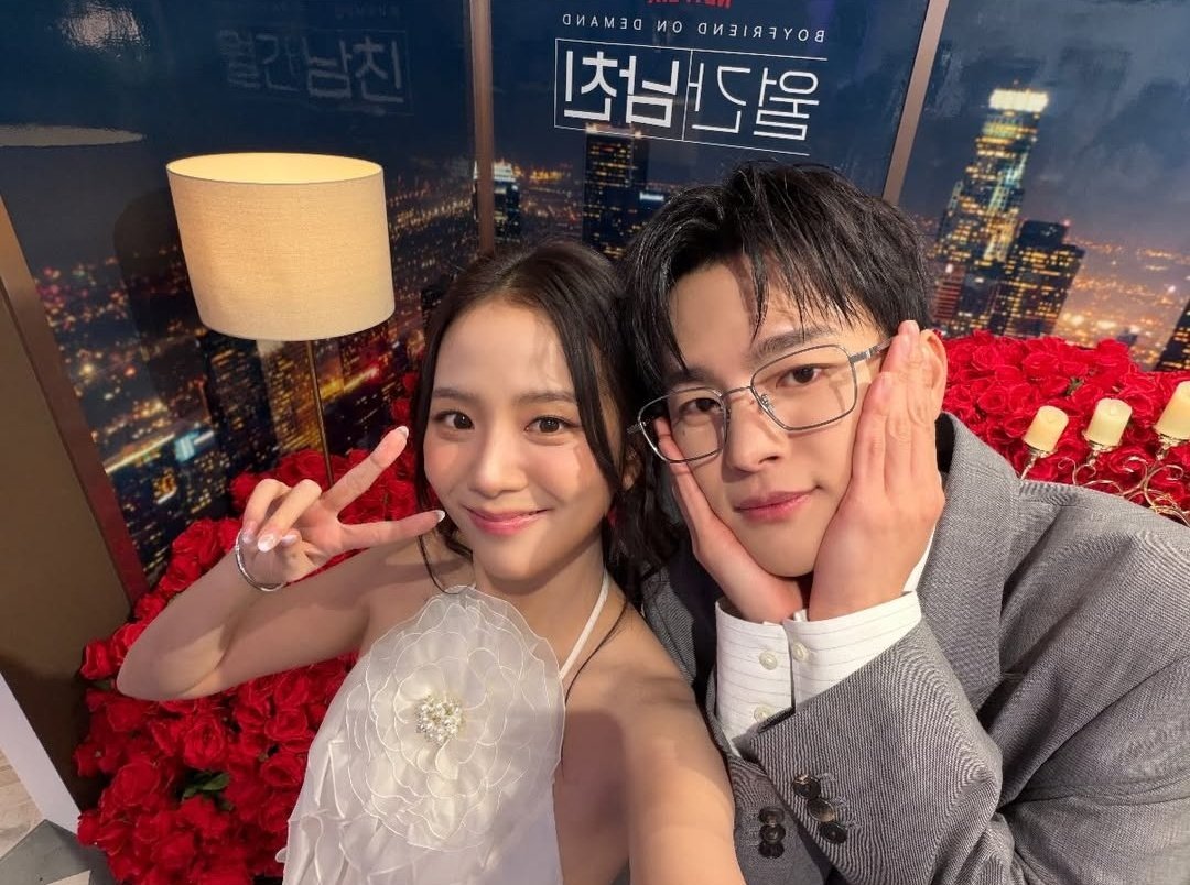 FOREVER KIM JISOO tweet media