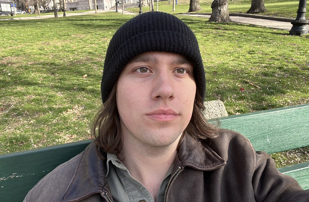 khianfluencer's tweet image. #Sitting #Boston