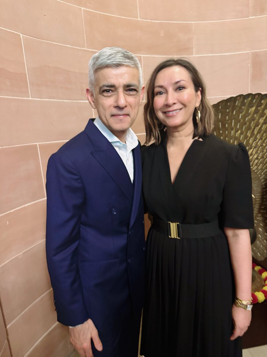 ayeshahazarika's tweet photo. Thank you to the wonderful High Commissioner Vikram Doraiswami for hosting such a beautiful Eid celebration at India House 🇮🇳 with people from many different backgrounds, countries, faiths &amp; ages with the best music &amp; food. Eid as it should be! https://t.co/y8YkQa6iHh