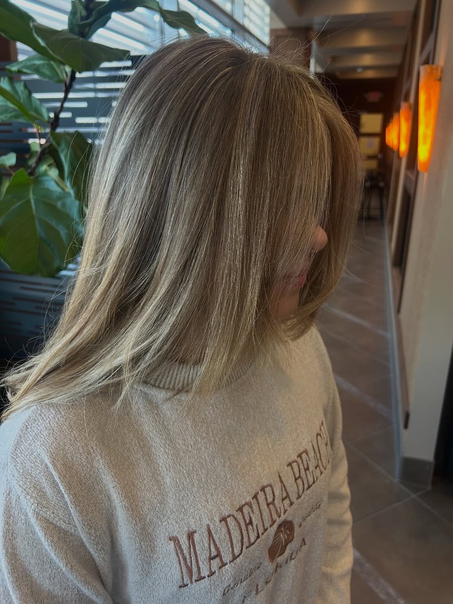 Mitchell's Salon tweet media