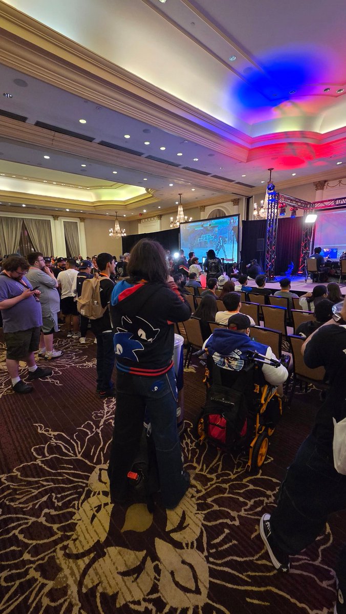 HellPockets✈️🎤TexasShowdown tweet media