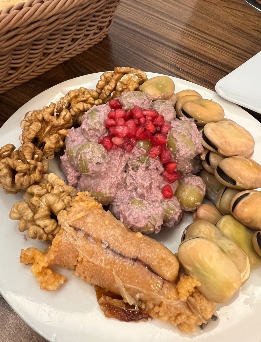 Rashti Queen👑 tweet media