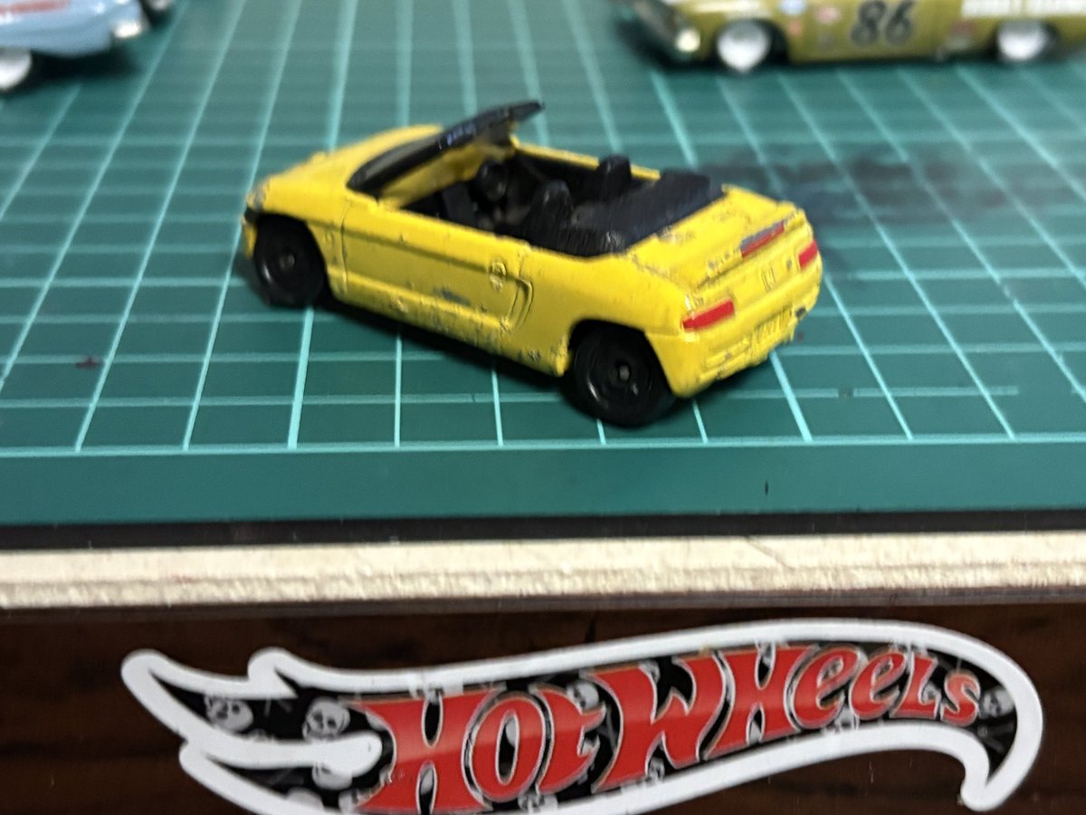 porschegmbh's tweet image. #トミカ #HONDA  #BEAT 
 おはようございます☀️程度がいいジャンクビートかと思いきや、タイヤが溶けてたので再生ですね〜🛠