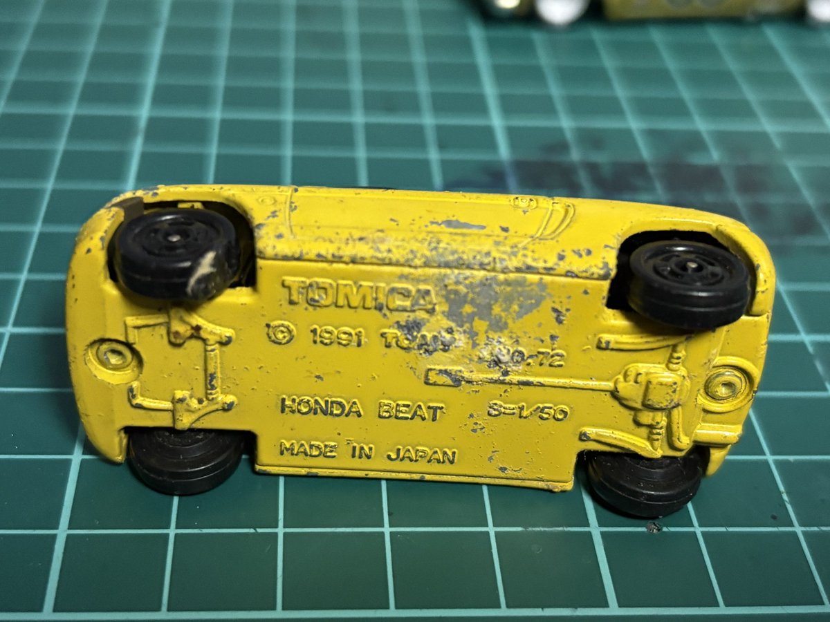 porschegmbh's tweet image. #トミカ #HONDA  #BEAT 
 おはようございます☀️程度がいいジャンクビートかと思いきや、タイヤが溶けてたので再生ですね〜🛠