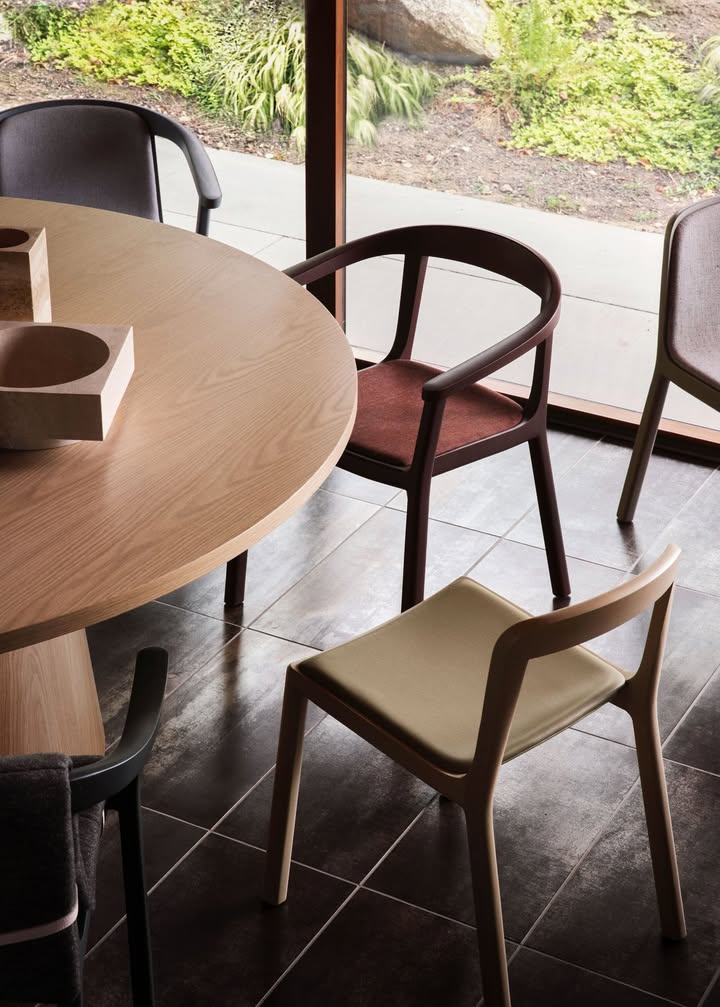 OfficeWorks tweet media