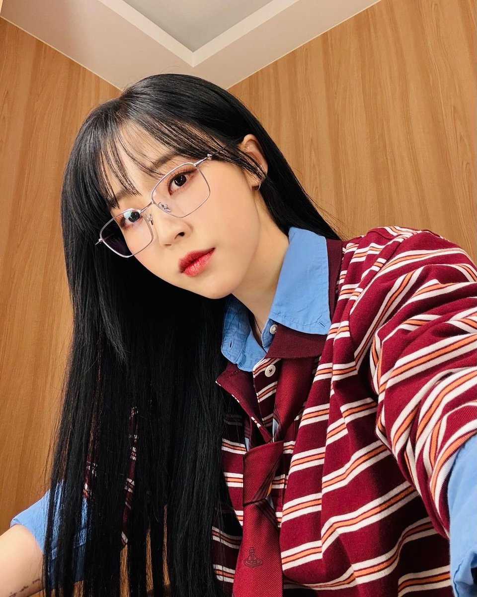 NPOMV | Zine tweet media