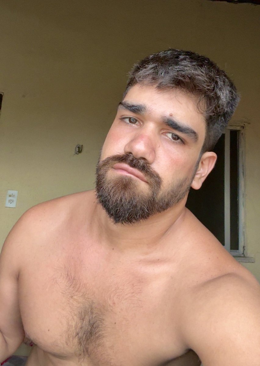 everardo tweet media