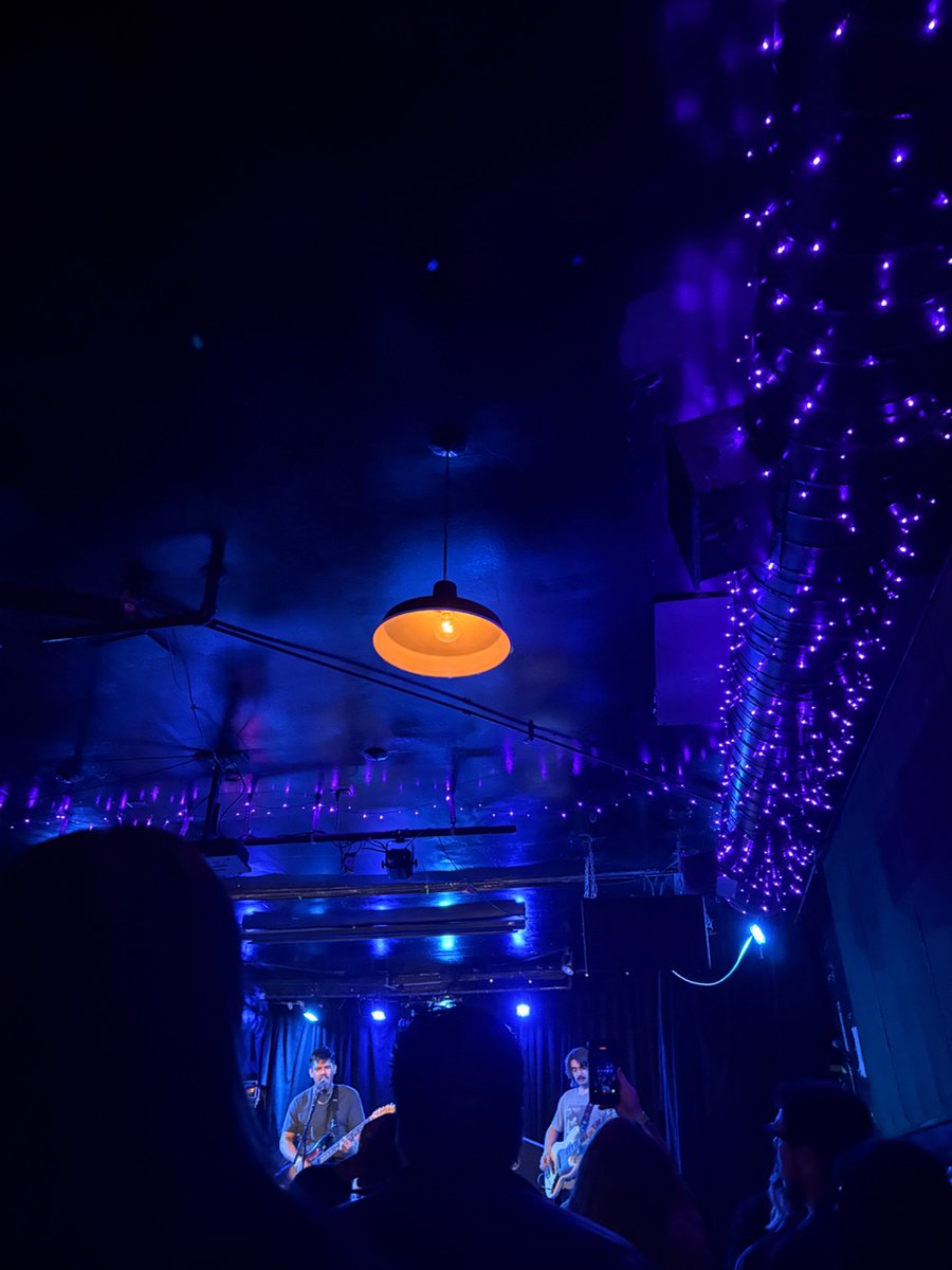 Div 𝝑𝝔 tweet media