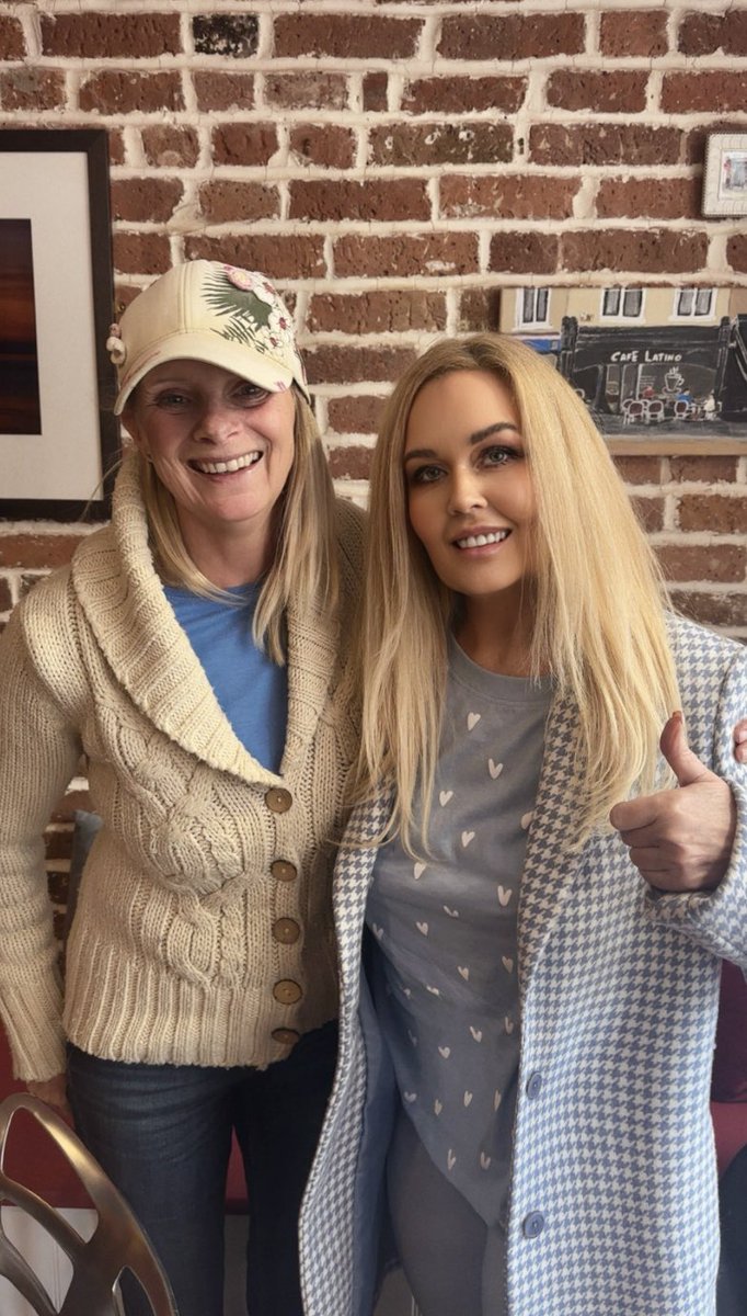 🥇 🐾 🎀 𝒜𝓋𝒶𝑒 𝒥𝒶𝑒 𝒦𝒶𝓉𝓏 🎀 🐾 🥇 tweet media