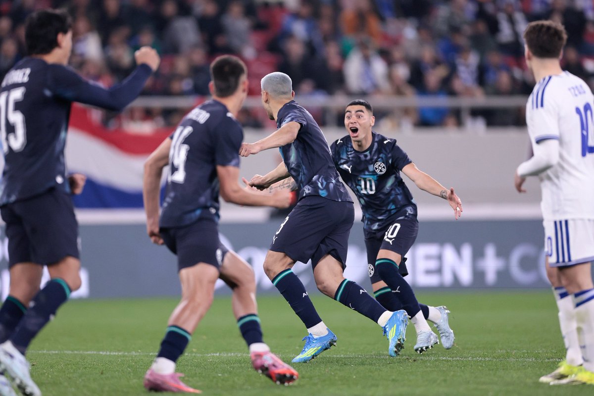 Larissa Riquelme tweet media