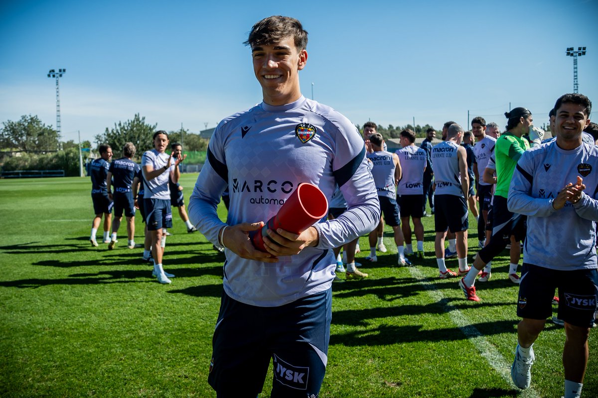 Levante UD tweet media